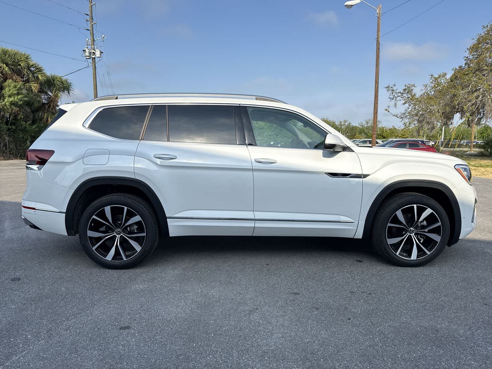 Thumbnail: 2026 Volkswagen Atlas - 7