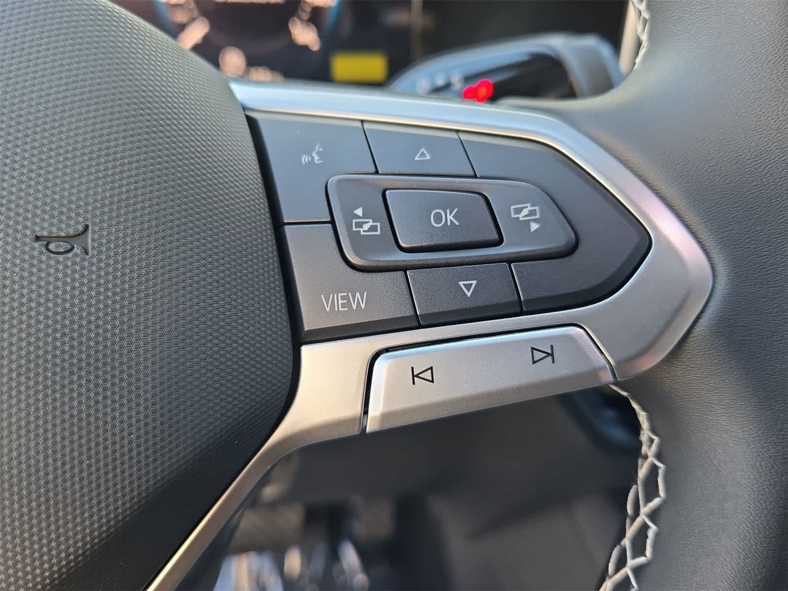 Thumbnail: 2025 Volkswagen Tiguan - 27