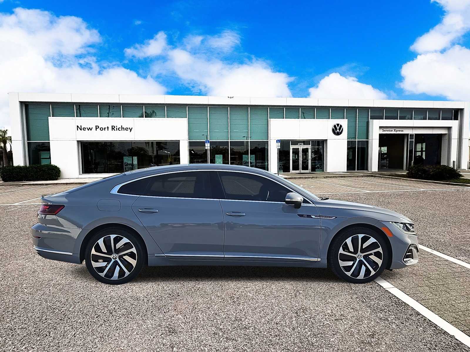 Thumbnail: 2022 Volkswagen Arteon - 9