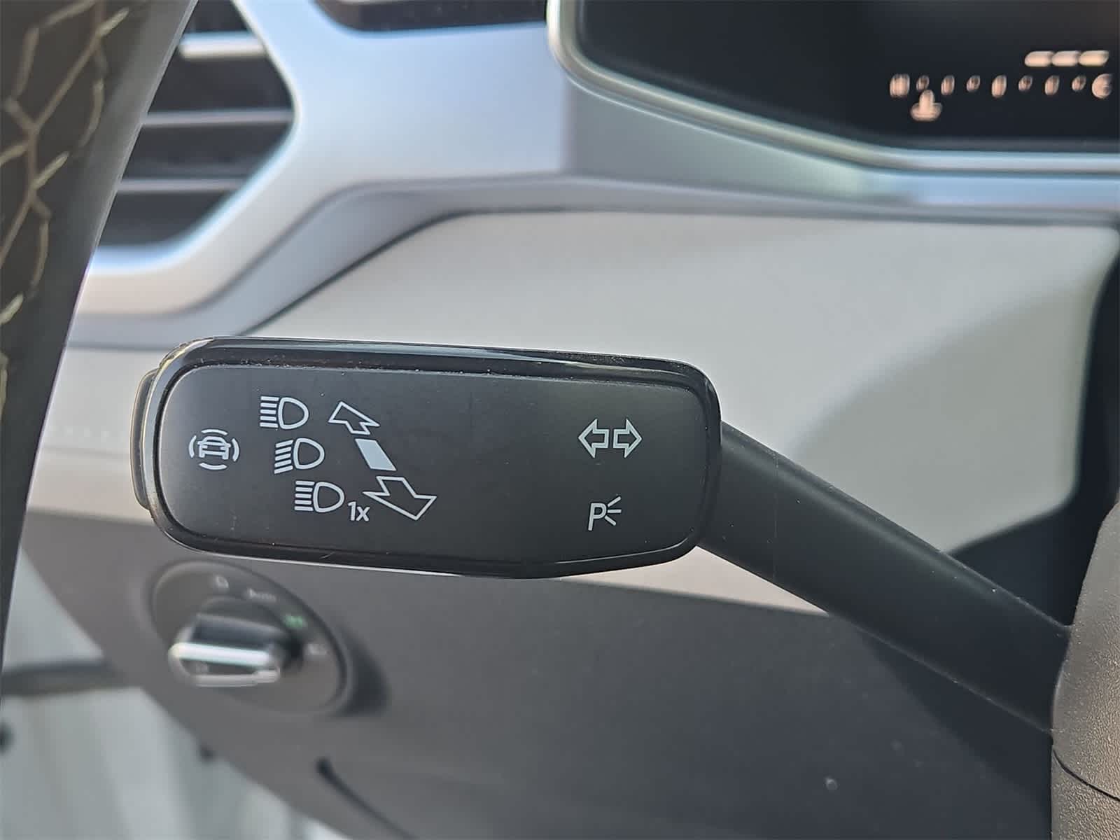 Thumbnail: 2025 Volkswagen Taos - 24