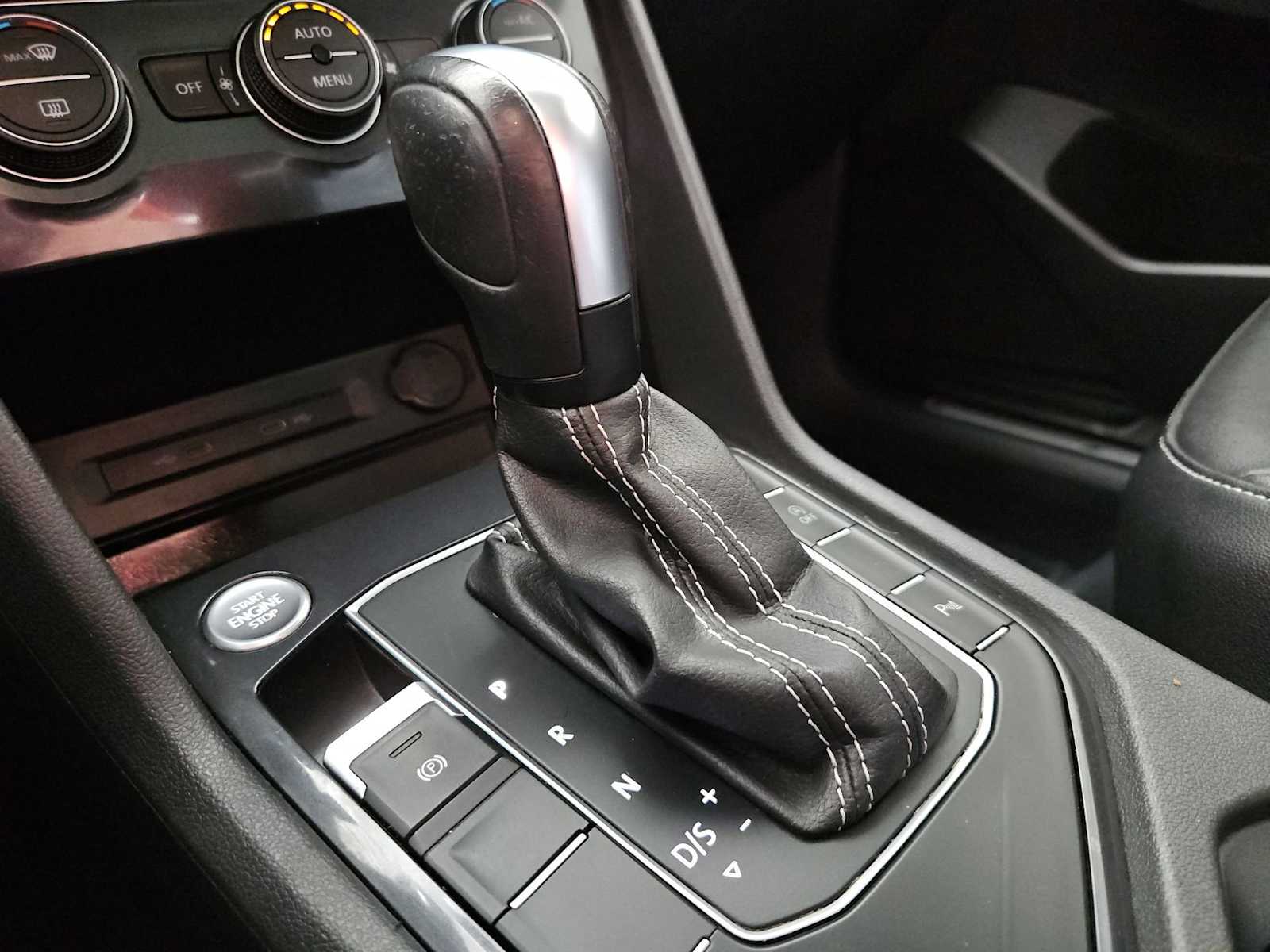 Thumbnail: 2021 Volkswagen Tiguan - 47