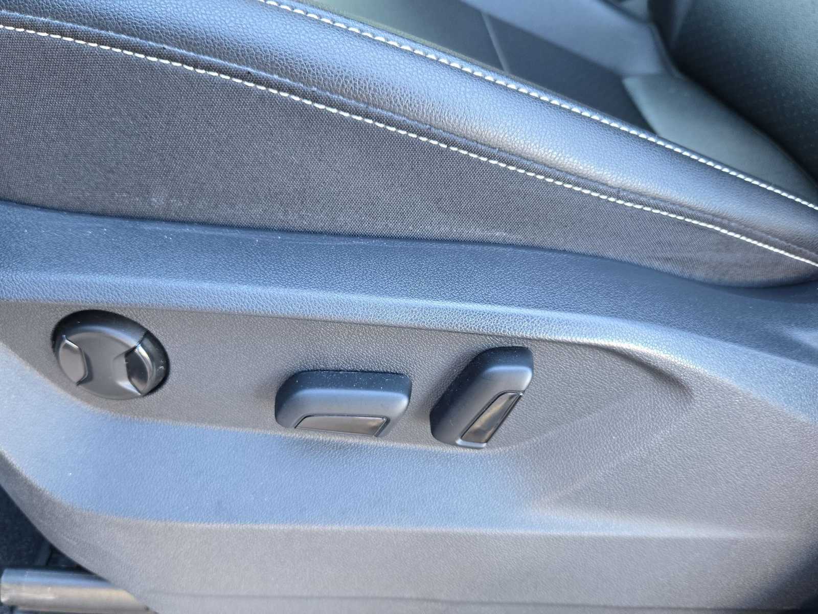 Thumbnail: 2023 Volkswagen Atlas - 18