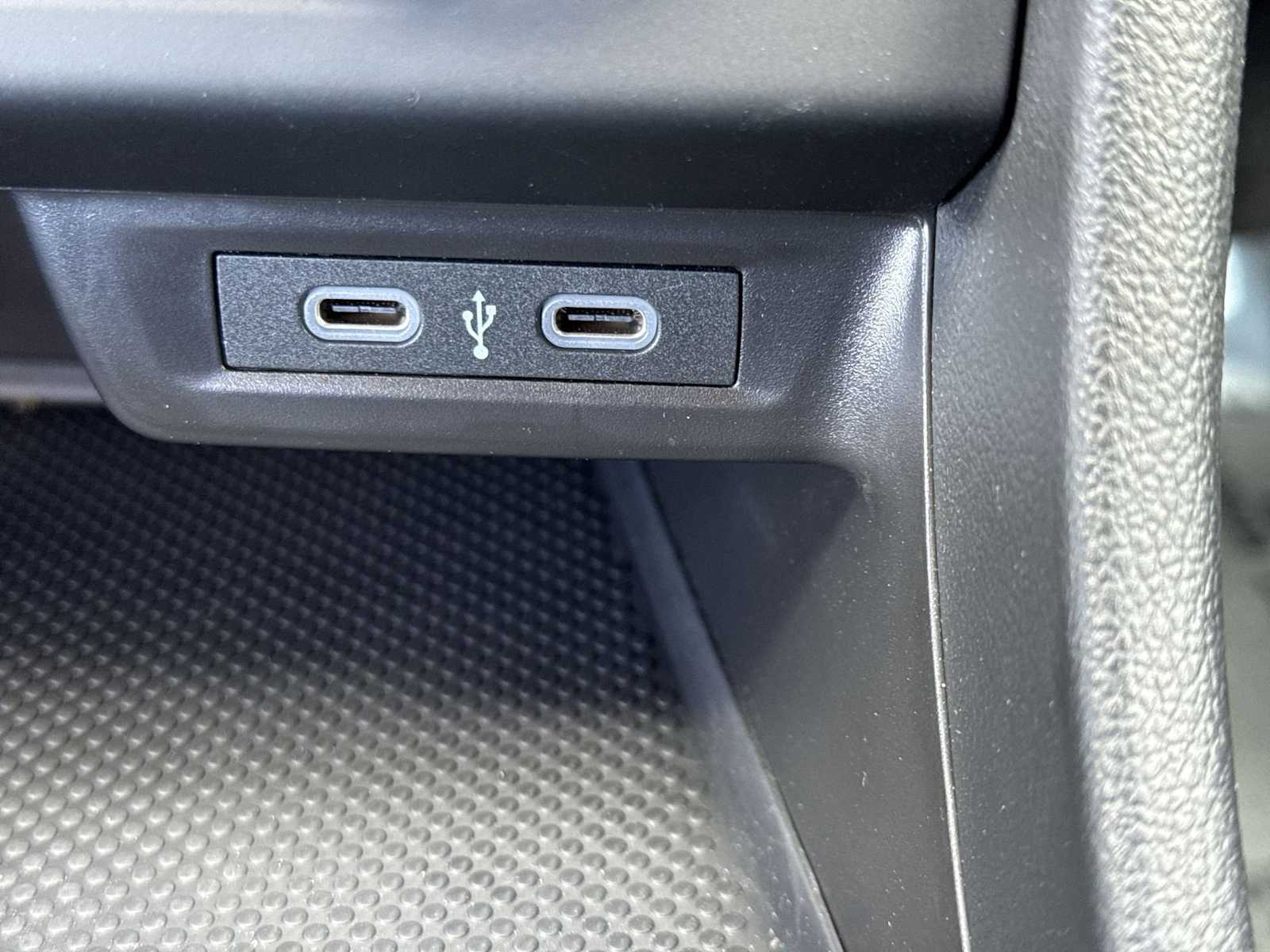 Thumbnail: 2024 Volkswagen Jetta - 28