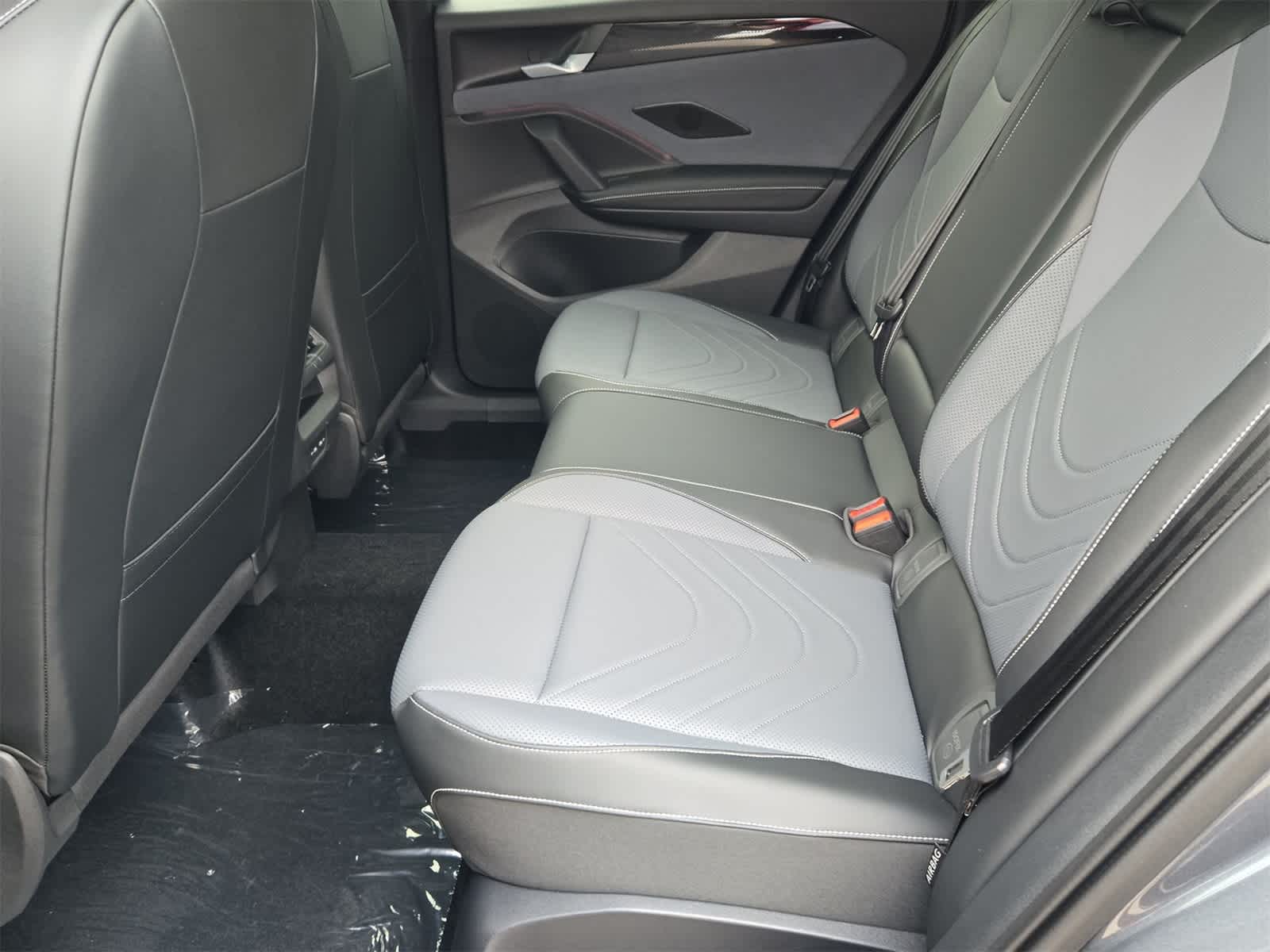 Thumbnail: 2025 Volkswagen Tiguan - 21