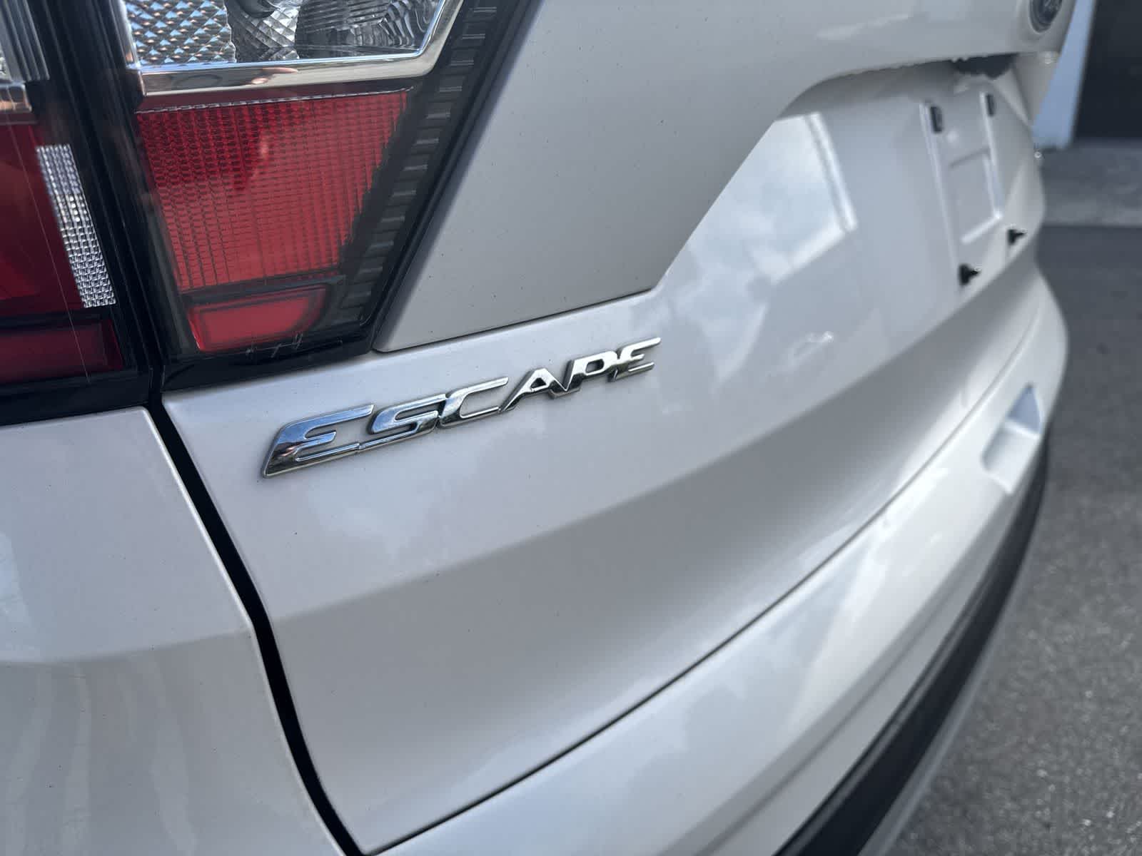 Thumbnail: 2017 Ford Escape - 27