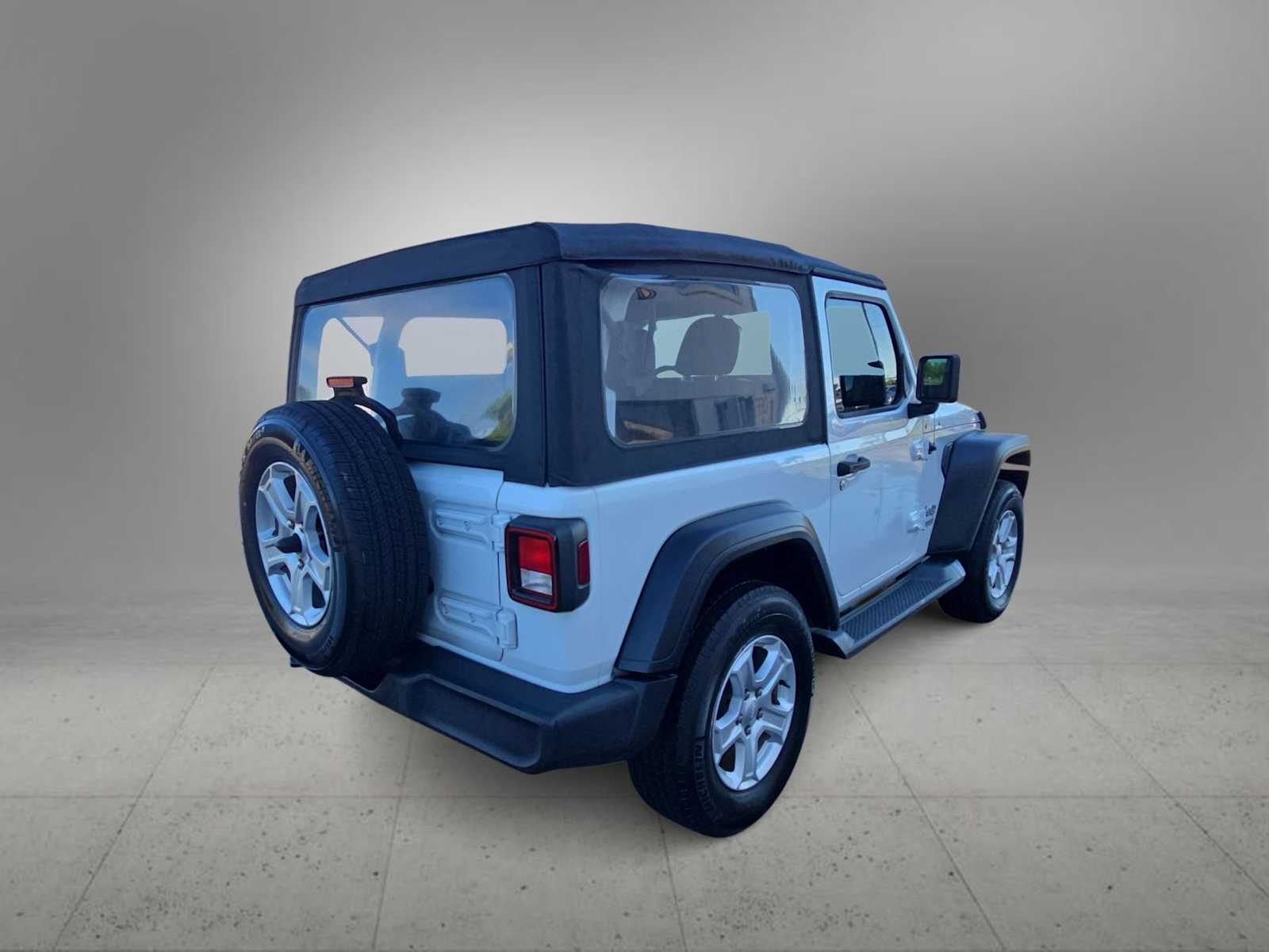 Thumbnail: 2019 Jeep Wrangler - 8