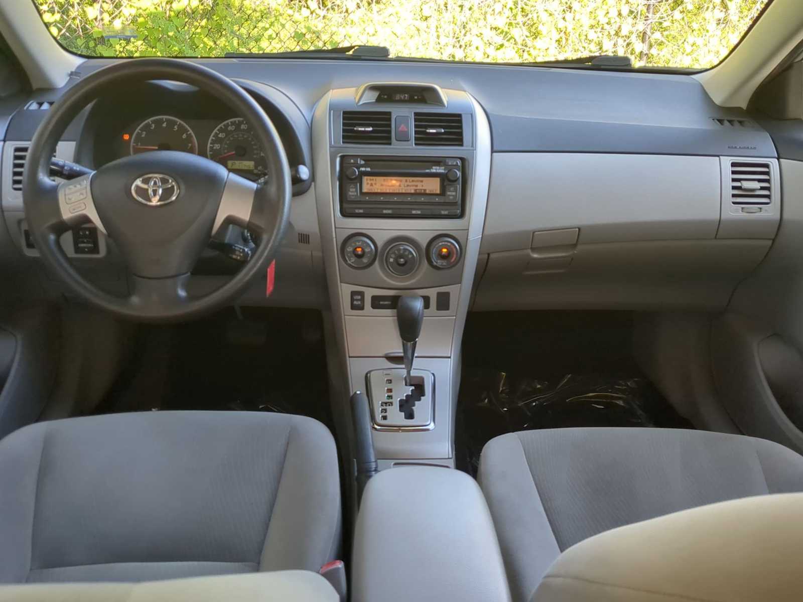 Thumbnail: 2012 Toyota Corolla - 16