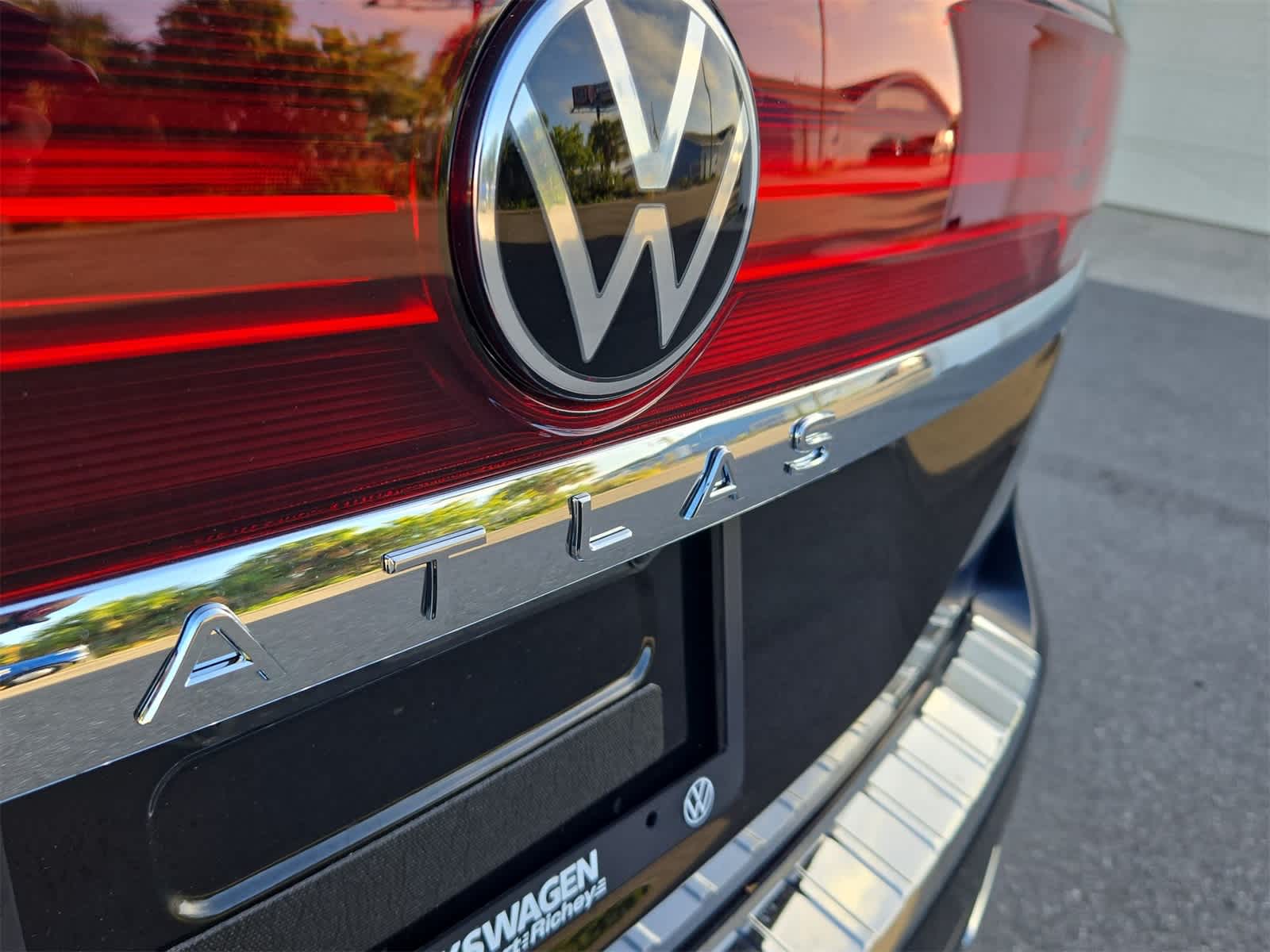 Thumbnail: 2026 Volkswagen Atlas - 13