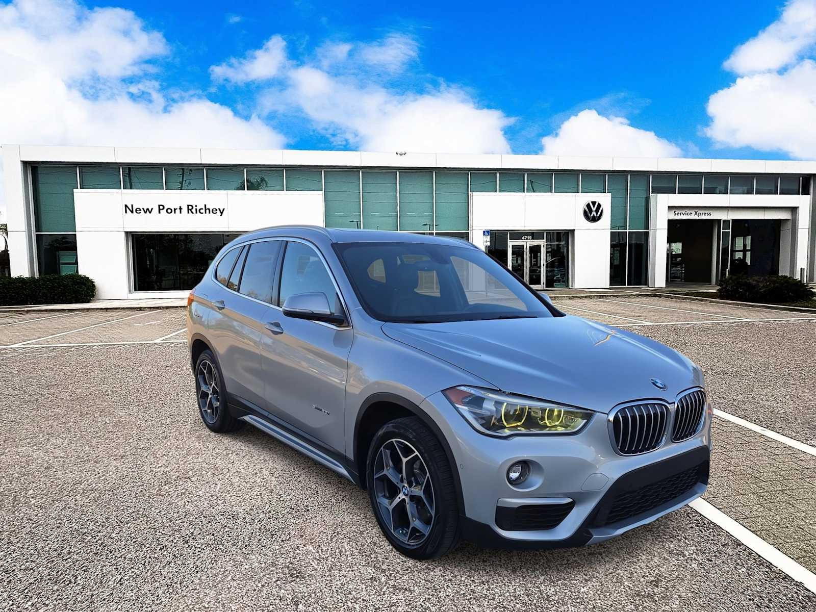 Thumbnail: 2017 BMW X1 - 2