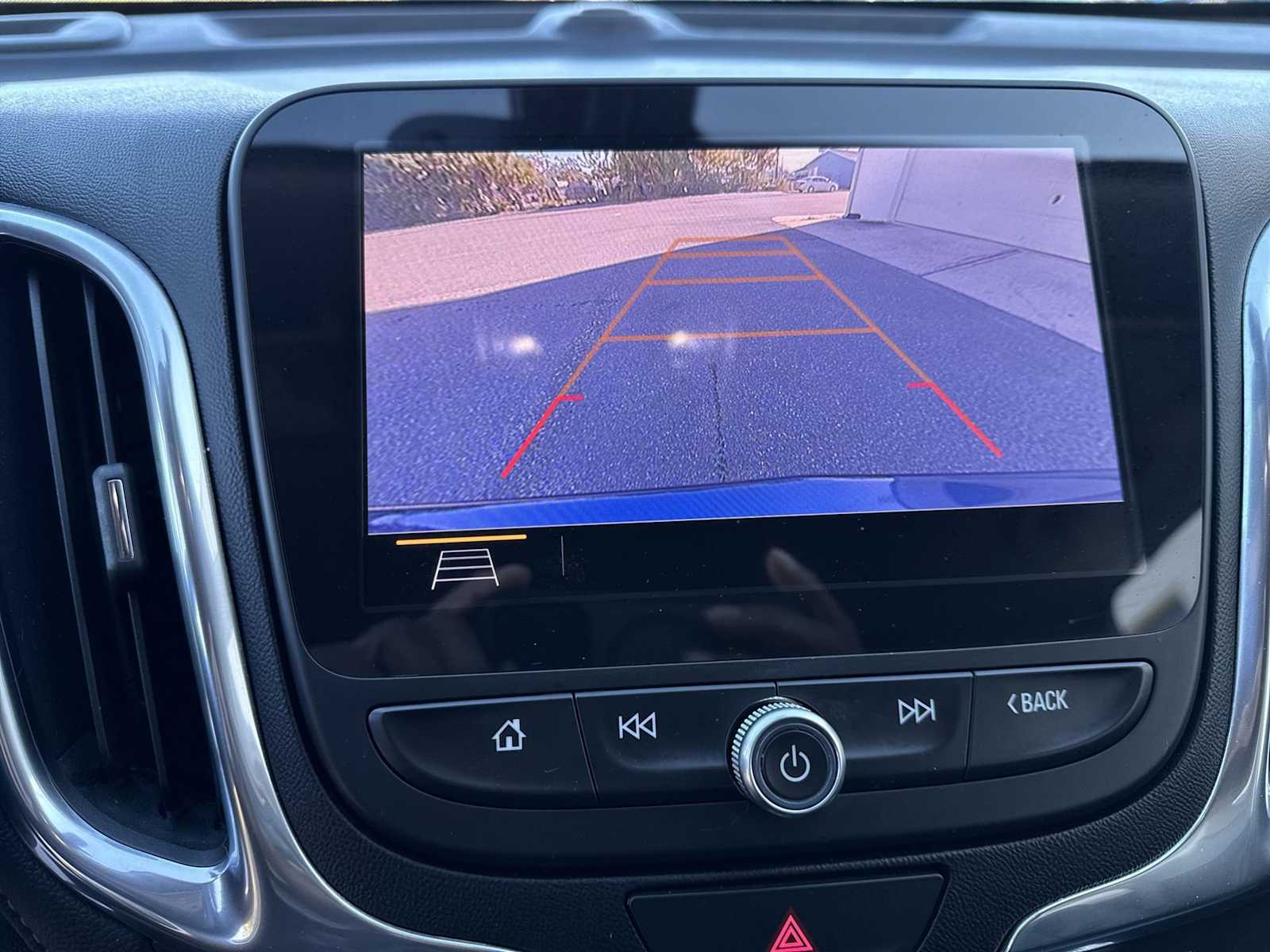 Thumbnail: 2020 Chevrolet Equinox - 29