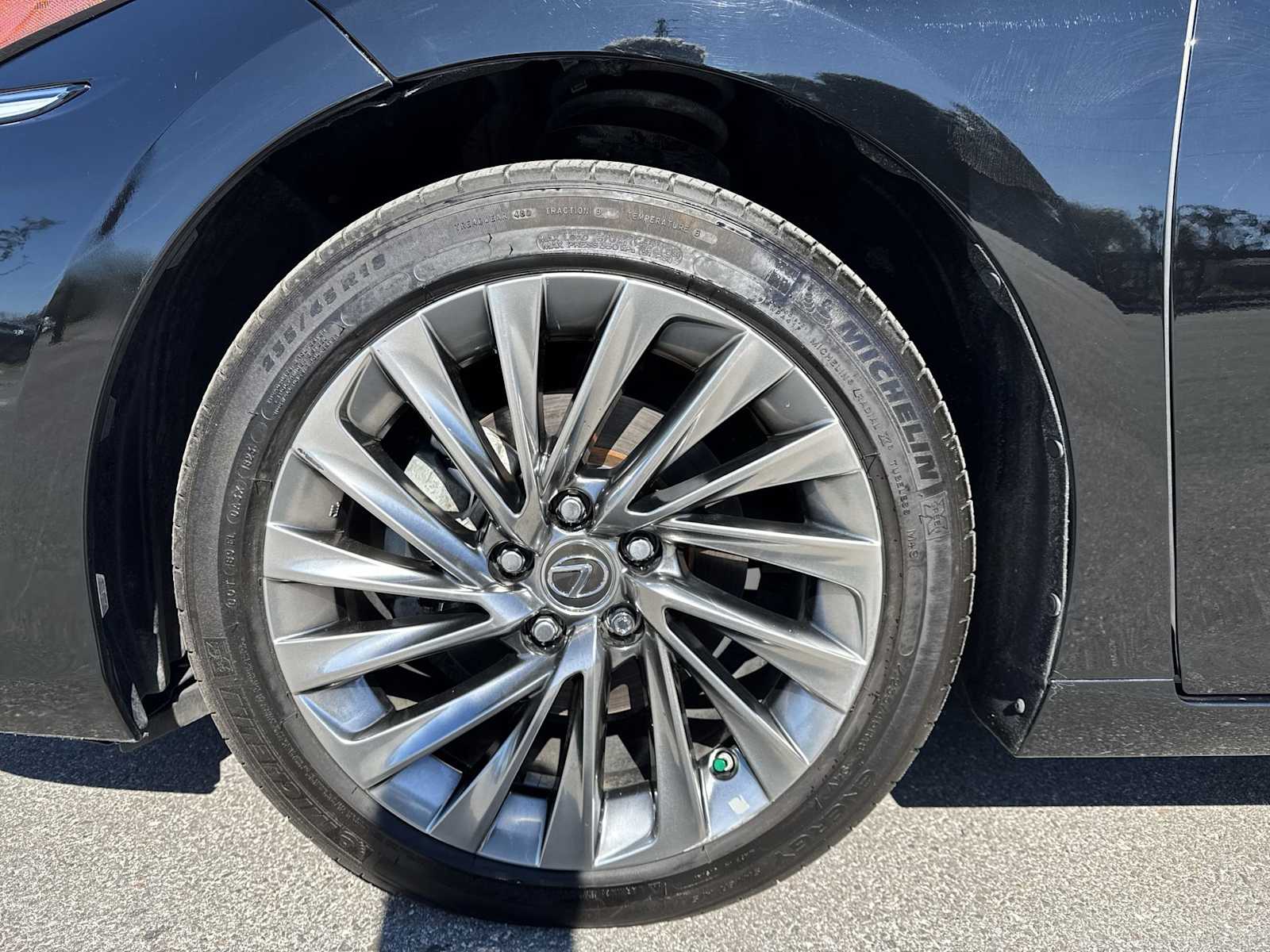 Thumbnail: 2022 Lexus ES - 12