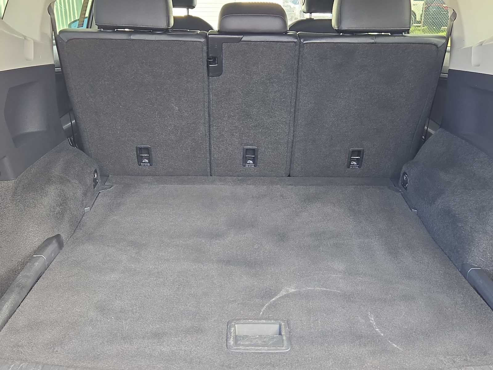 Thumbnail: 2018 Volkswagen Tiguan - 31