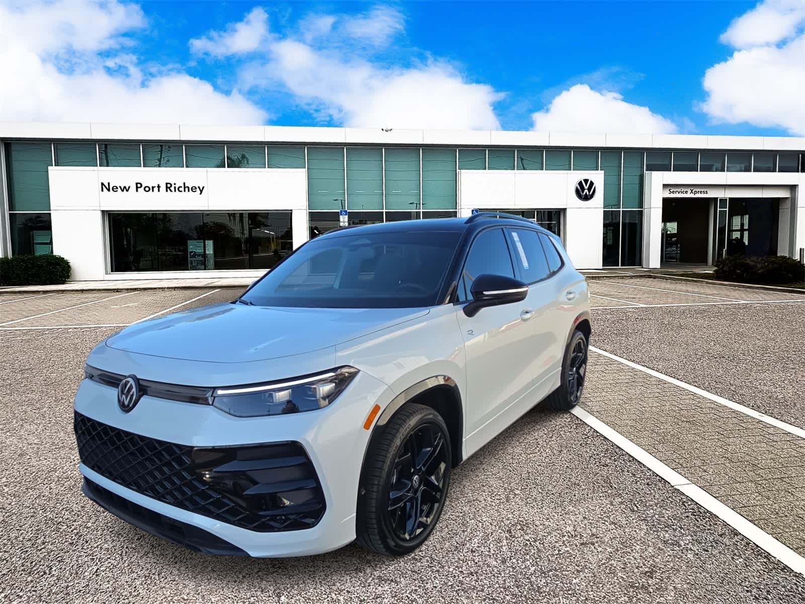 Thumbnail: 2025 Volkswagen Tiguan - 4