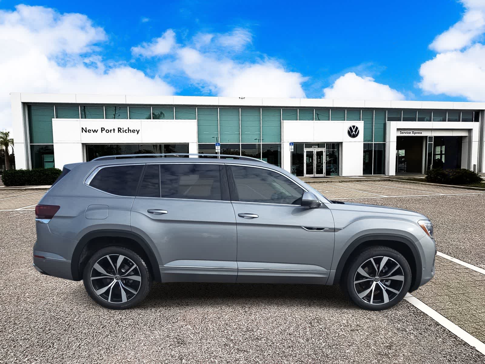 Thumbnail: 2026 Volkswagen Atlas - 9