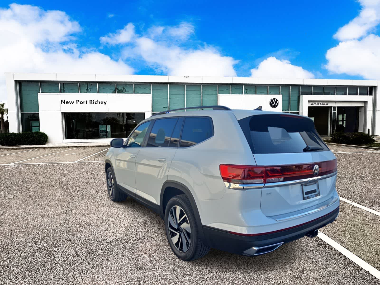 Thumbnail: 2026 Volkswagen Atlas - 6