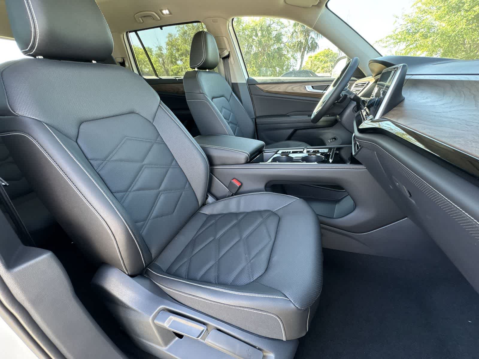 Thumbnail: 2026 Volkswagen Atlas - 21