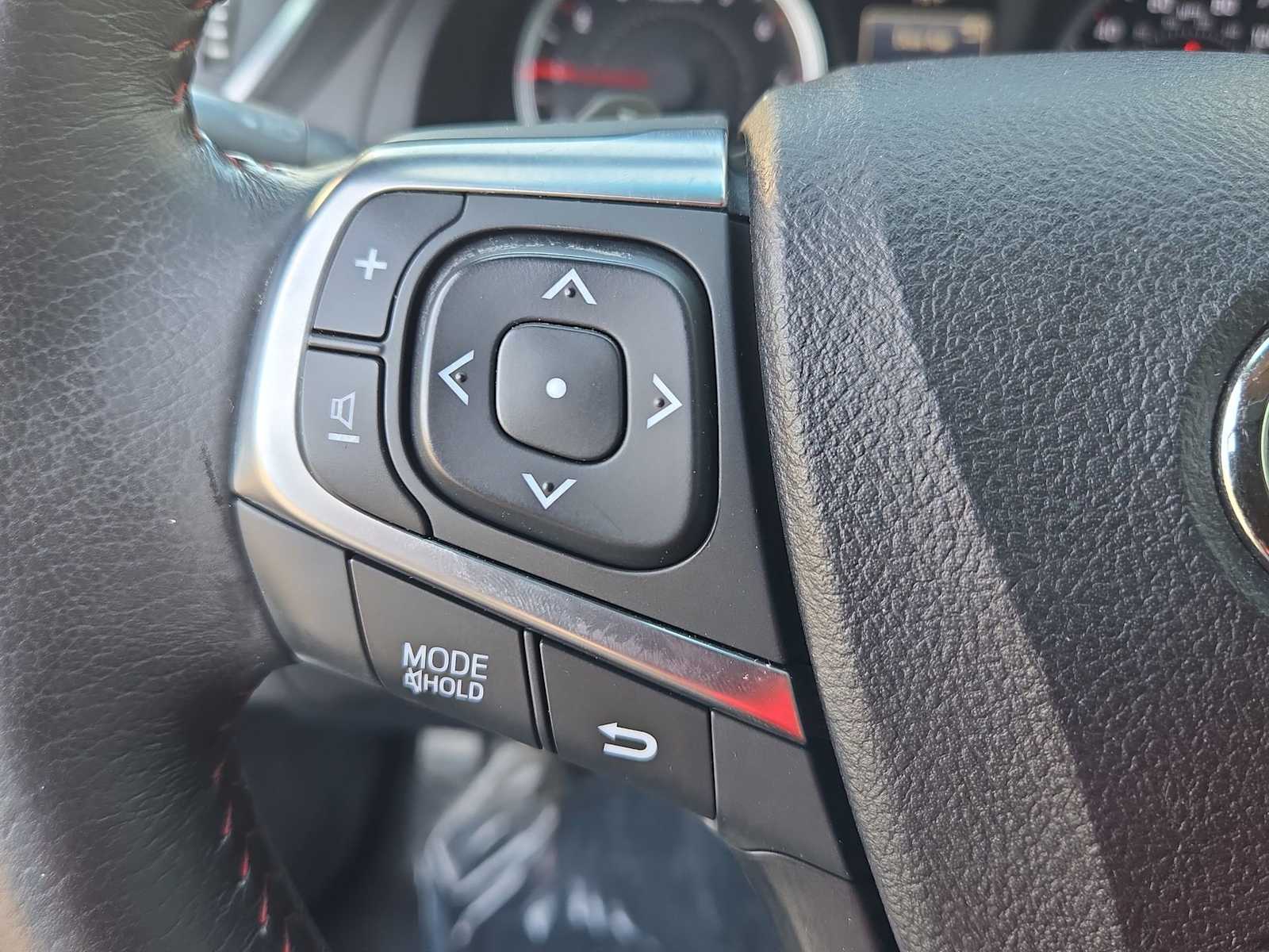 Thumbnail: 2017 Toyota Camry - 22