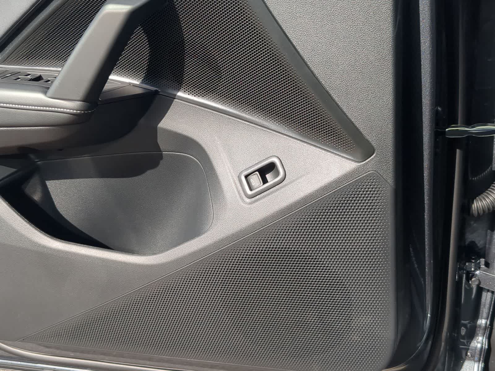 Thumbnail: 2026 Volkswagen Tiguan - 32