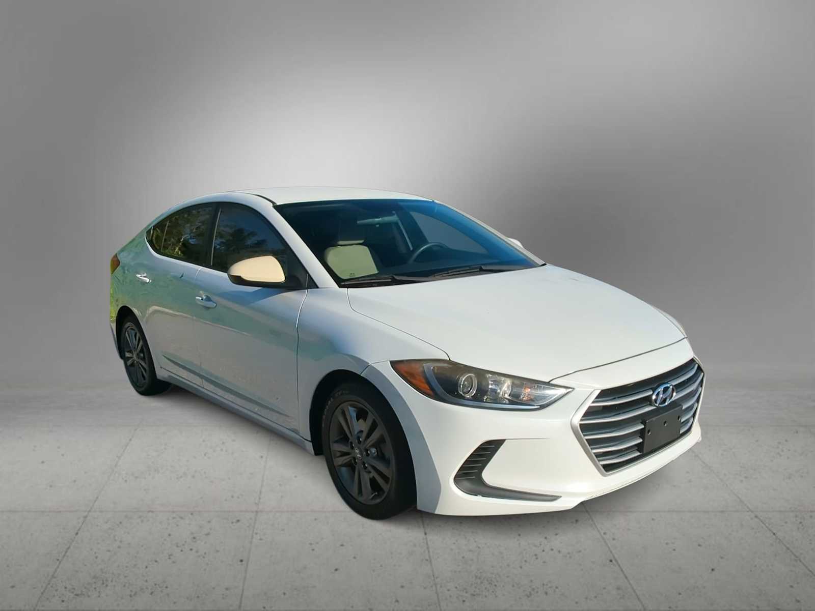 Thumbnail: 2017 Hyundai Elantra - 2