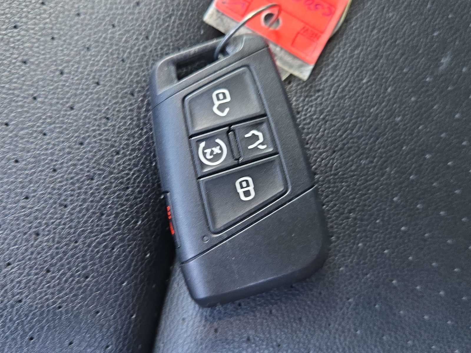 Thumbnail: 2023 Volkswagen Atlas - 34