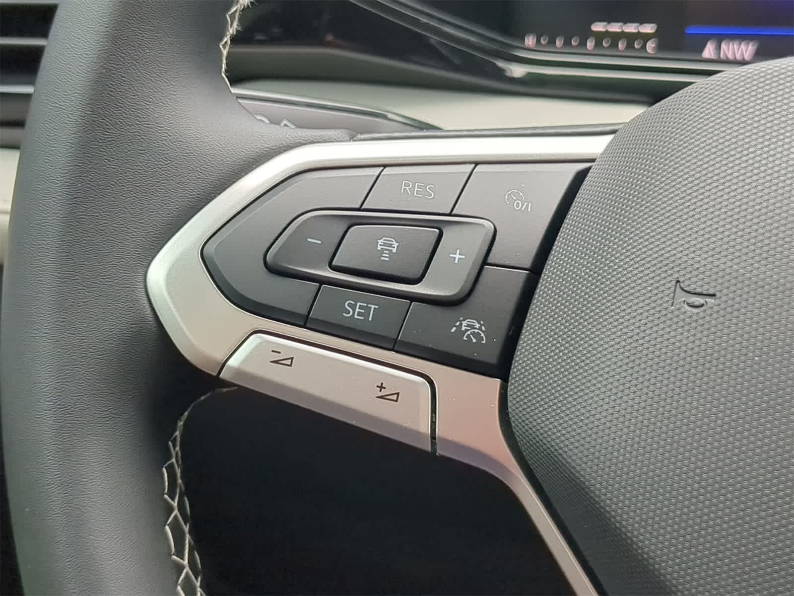 Thumbnail: 2025 Volkswagen Taos - 24