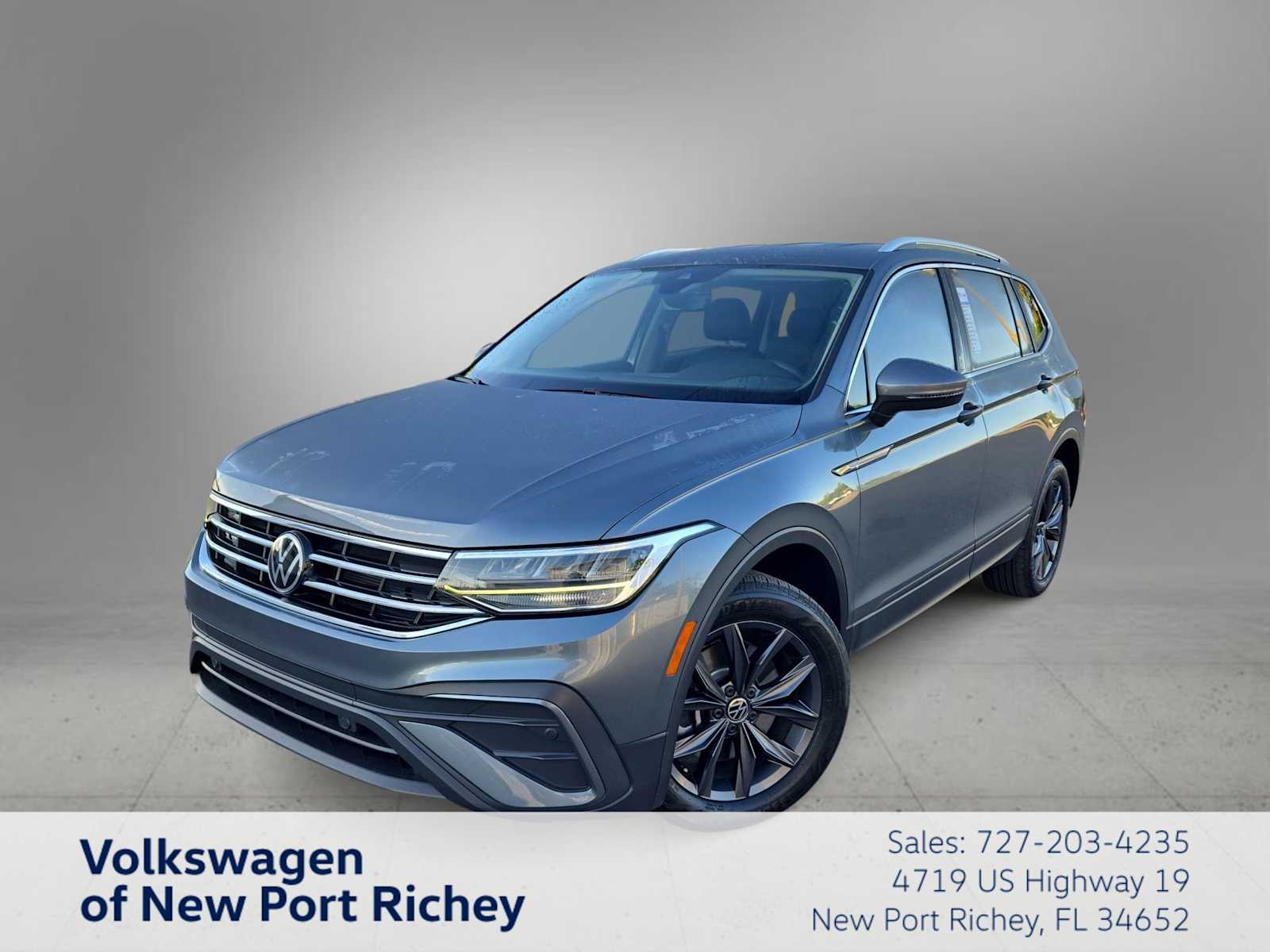 Thumbnail: 2023 Volkswagen Tiguan - 1
