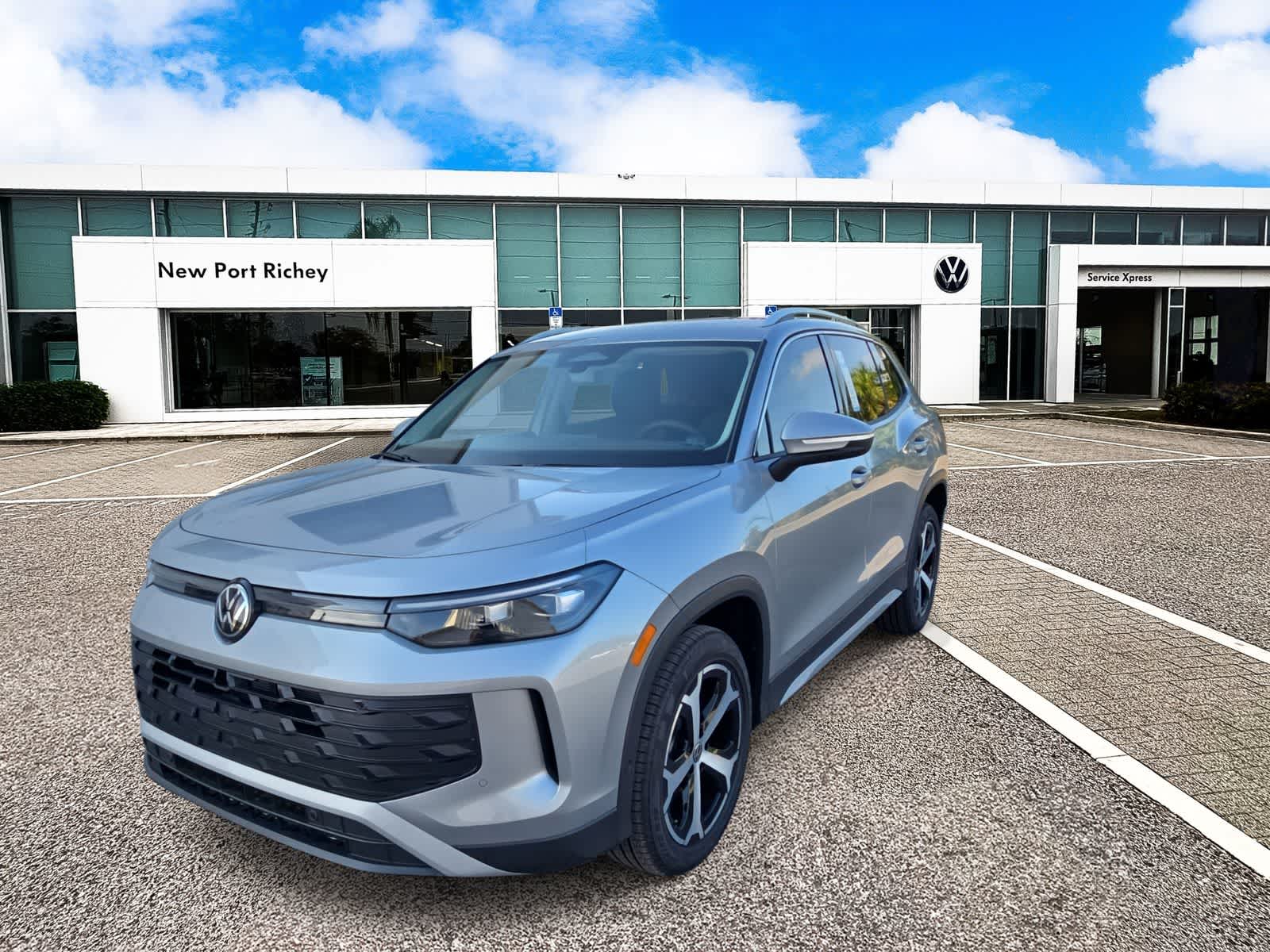 Thumbnail: 2025 Volkswagen Tiguan - 4