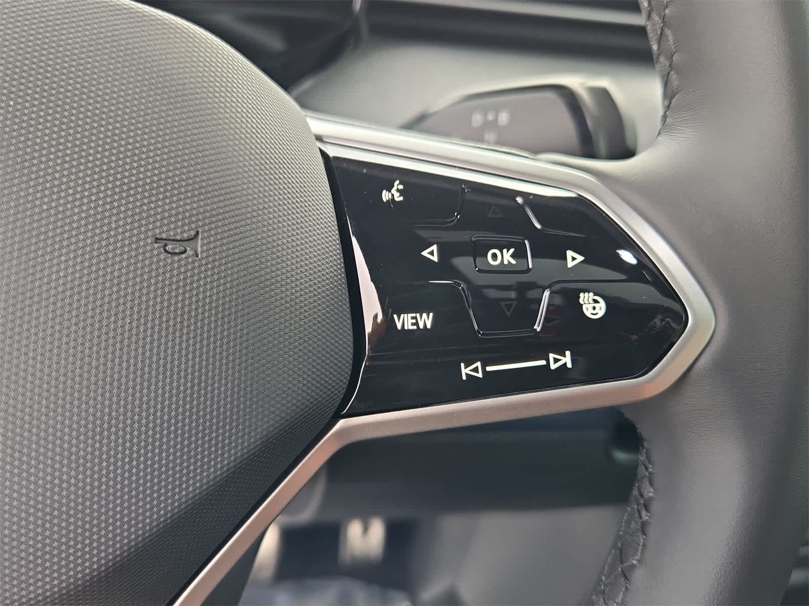 Thumbnail: 2025 Volkswagen ID.Buzz - 25