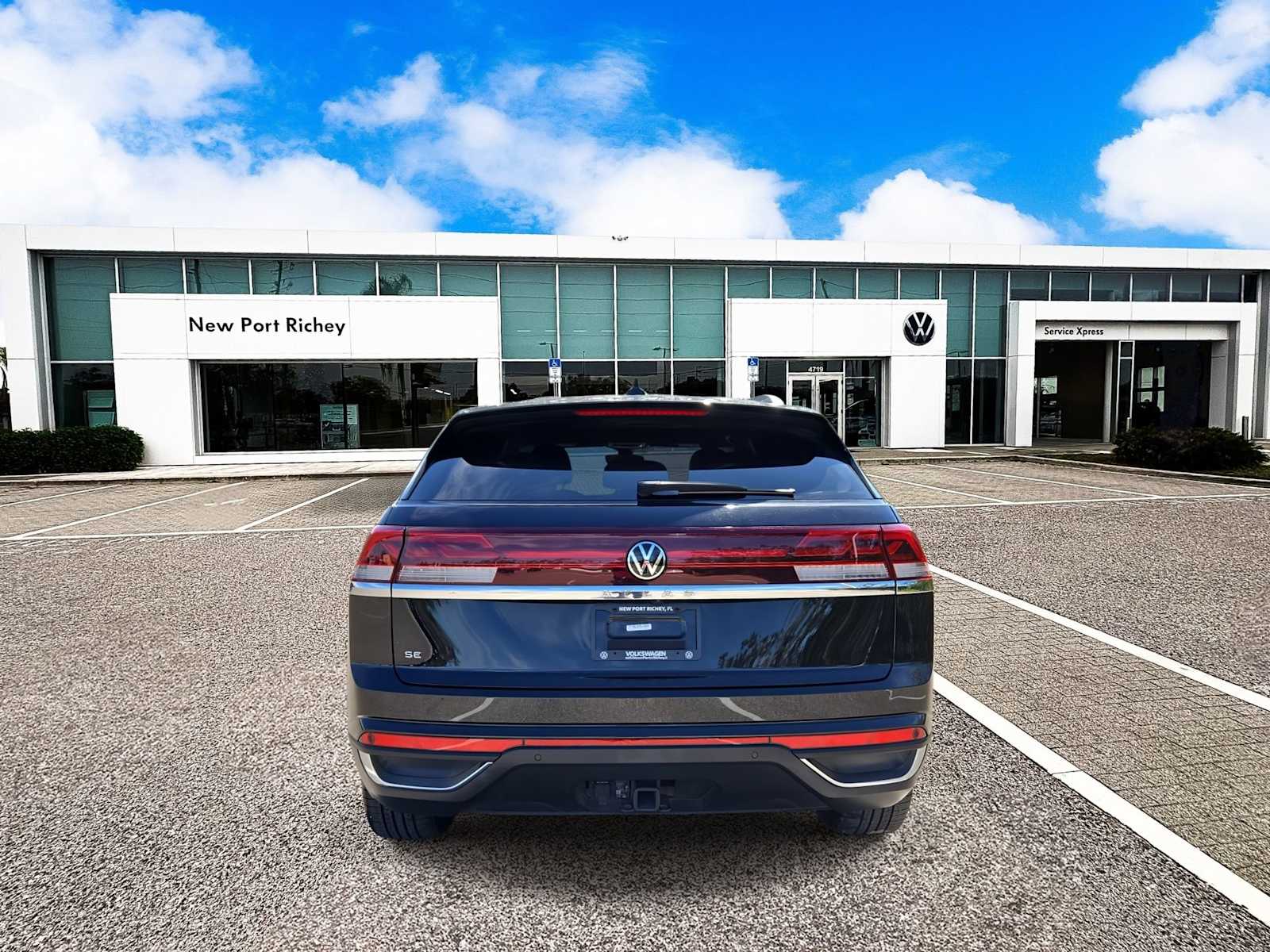 Thumbnail: 2024 Volkswagen Atlas - 7