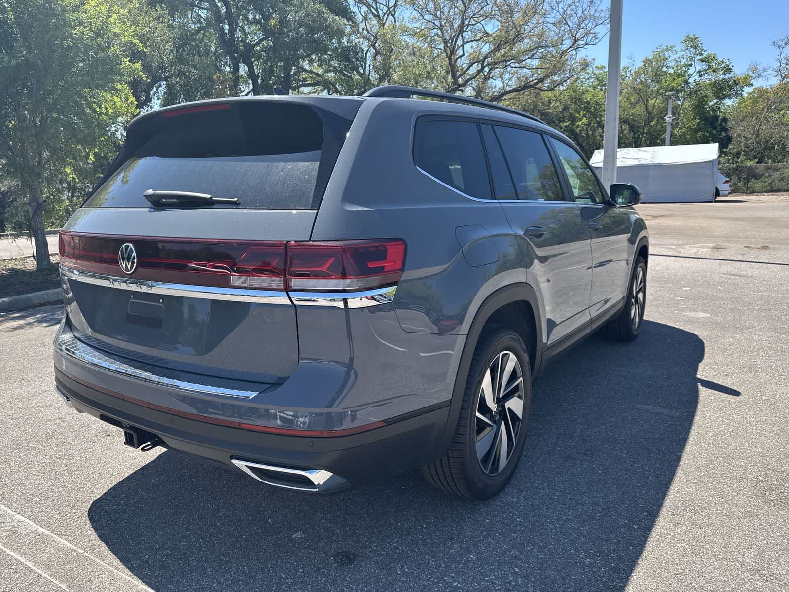 Thumbnail: 2026 Volkswagen Atlas - 6