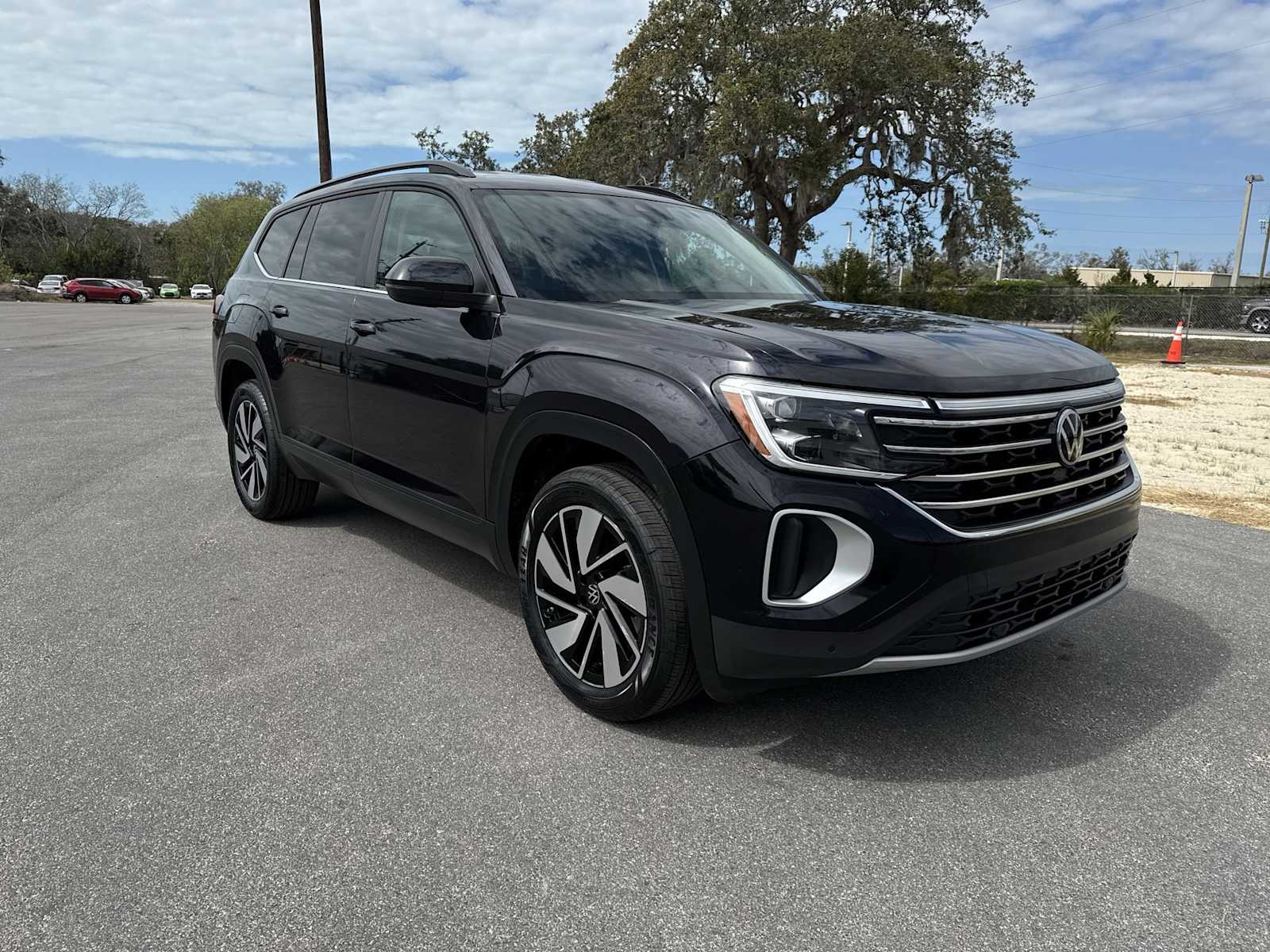 Thumbnail: 2024 Volkswagen Atlas - 8