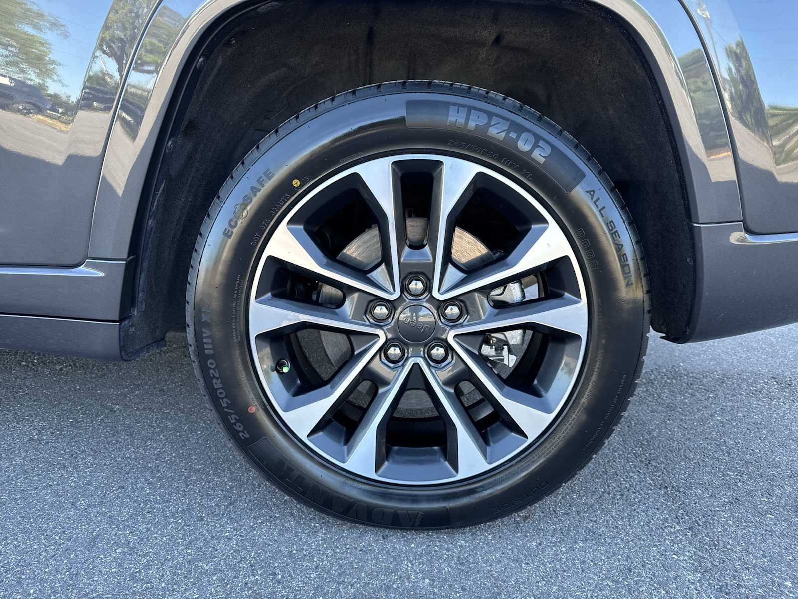 Thumbnail: 2022 Jeep Grand Cherokee - 17