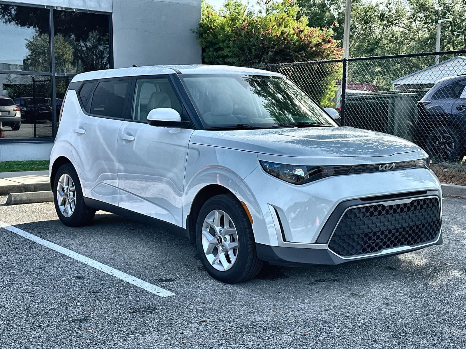 Thumbnail: 2024 Kia Soul - 11