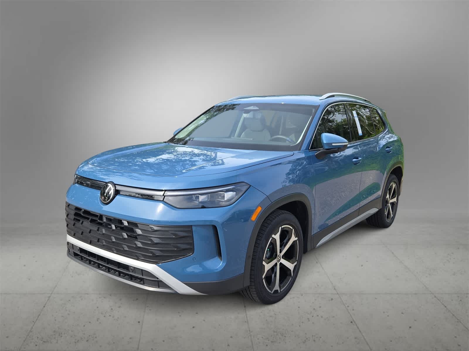 Thumbnail: 2025 Volkswagen Tiguan - 4