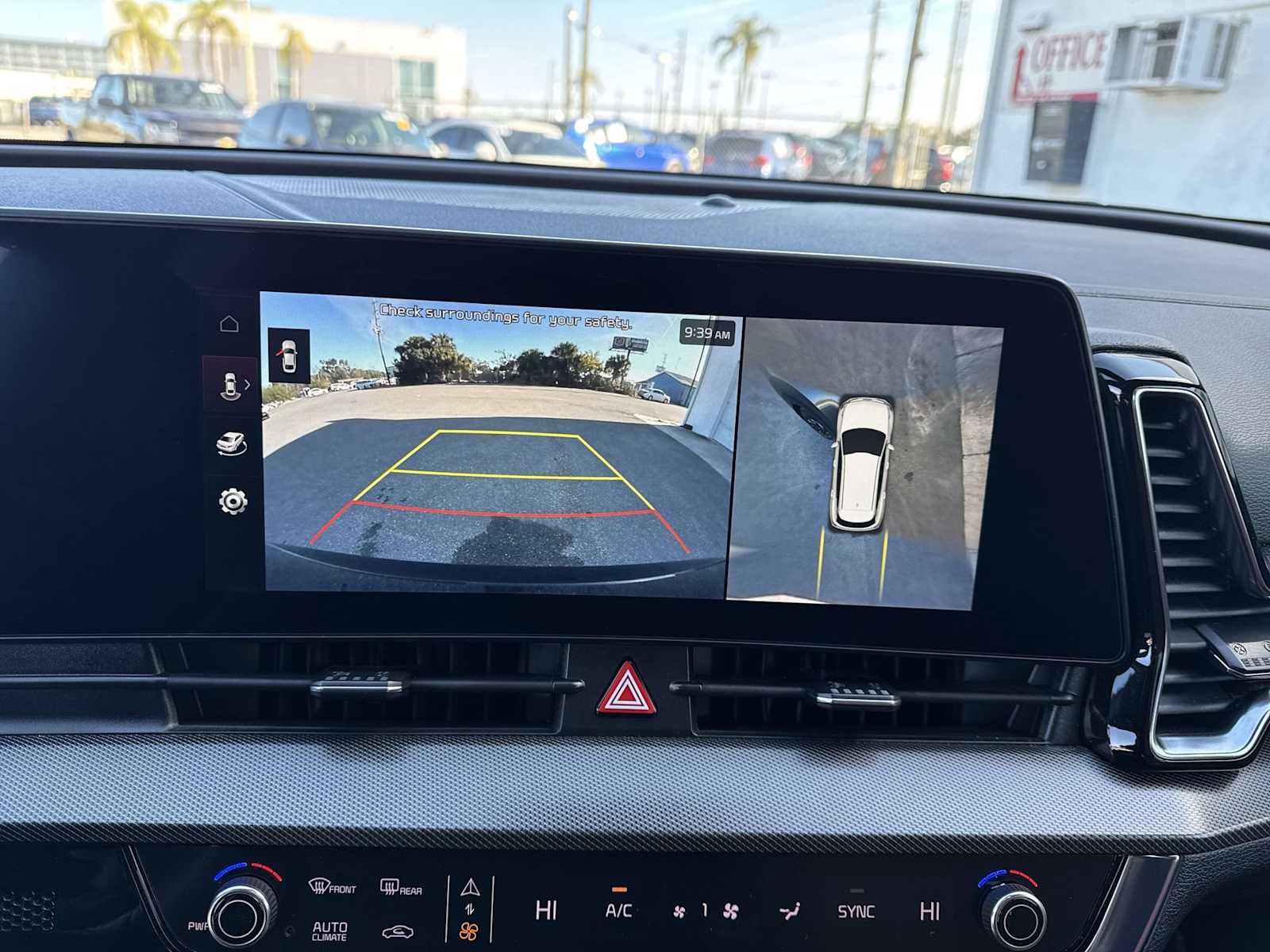 Thumbnail: 2023 Kia Sportage - 27