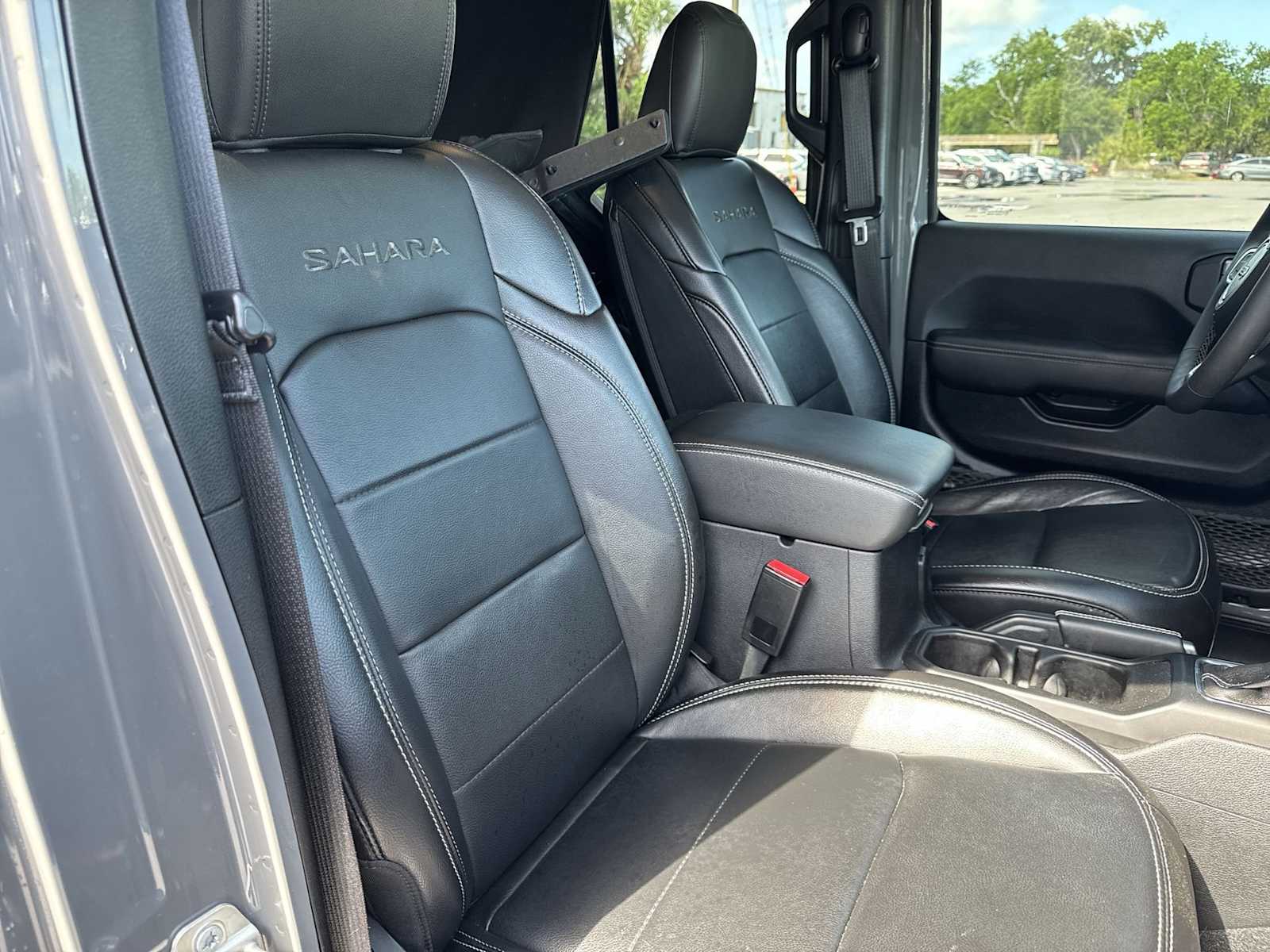 Thumbnail: 2023 Jeep Wrangler - 16