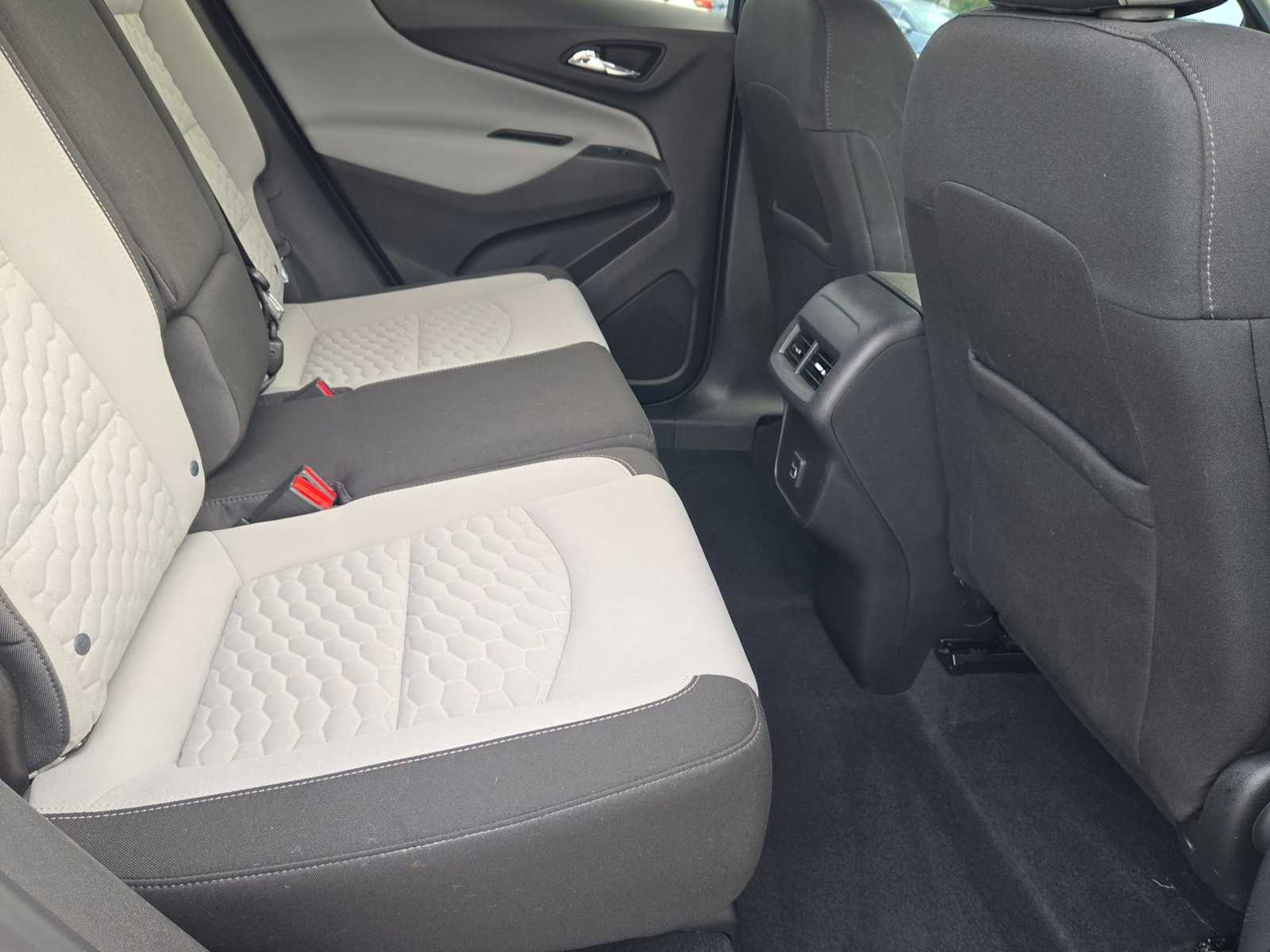 Thumbnail: 2019 Chevrolet Equinox - 27