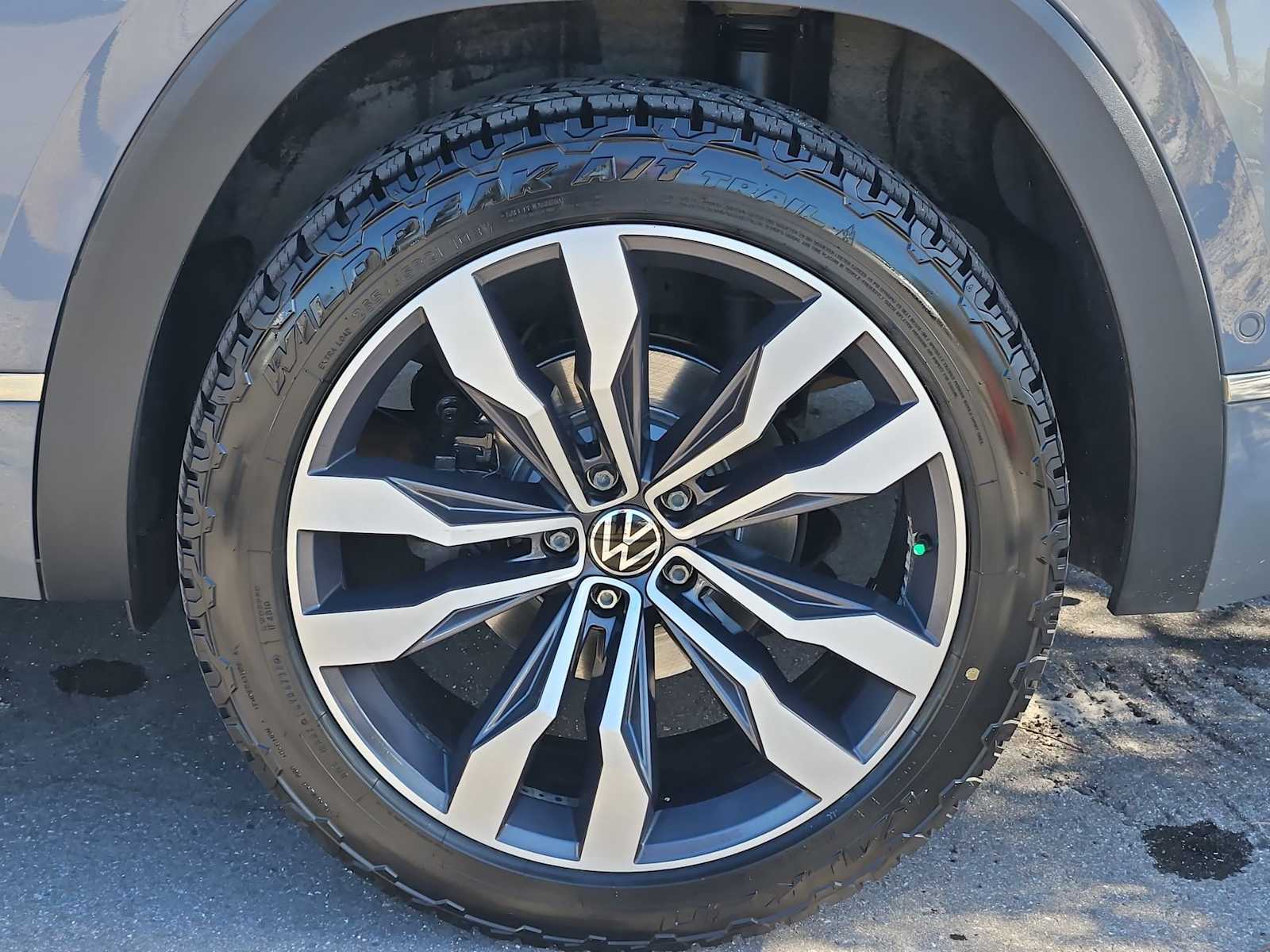 Thumbnail: 2021 Volkswagen Atlas - 14