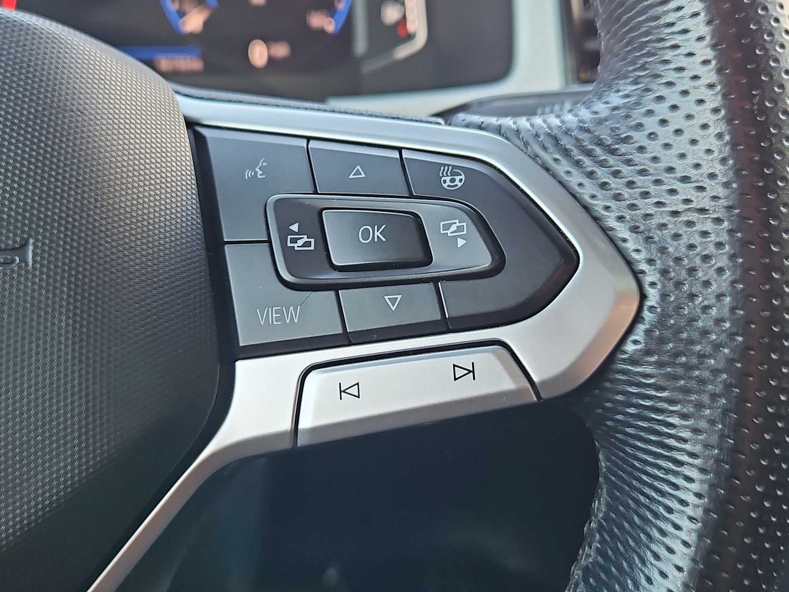 Thumbnail: 2021 Volkswagen Atlas - 26