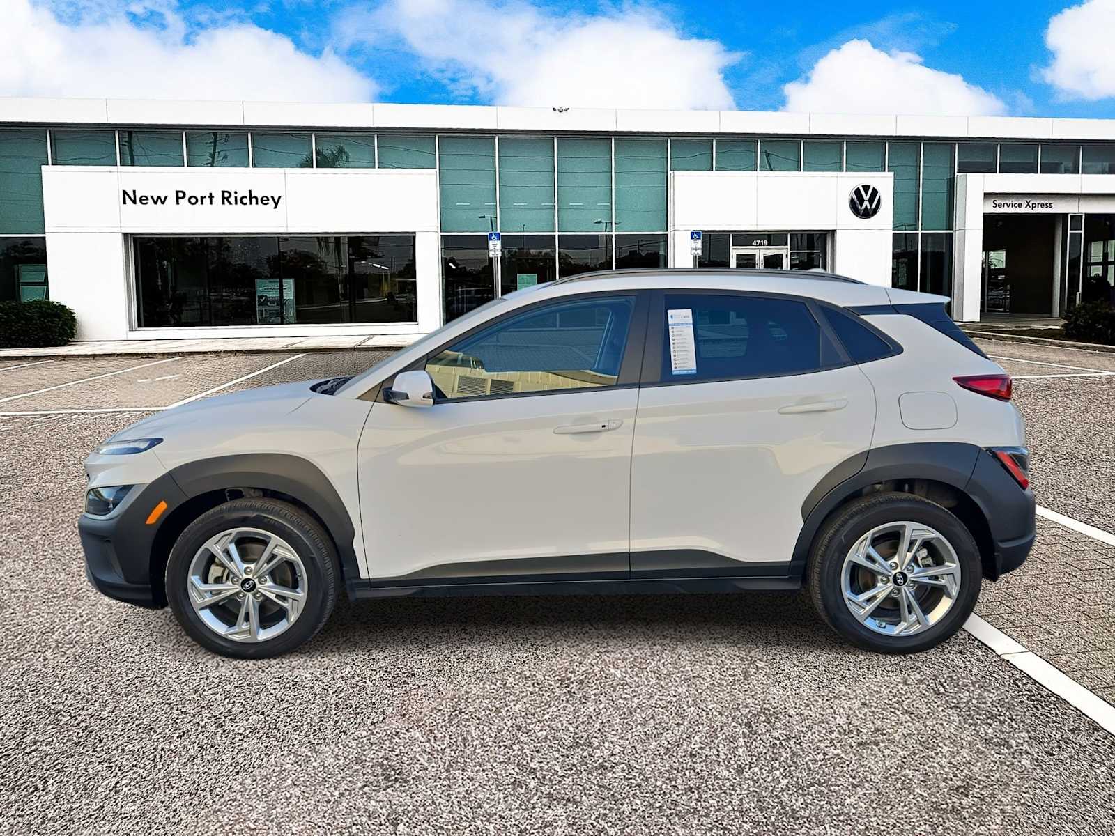 Thumbnail: 2023 Hyundai Kona - 5