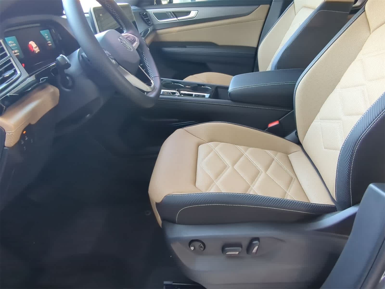 Thumbnail: 2025 Volkswagen Atlas - 16