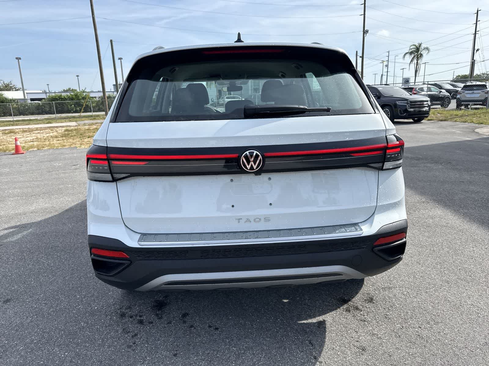 Thumbnail: 2026 Volkswagen Taos - 5