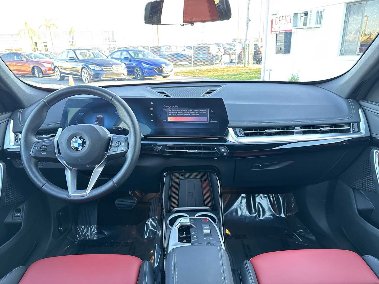 Thumbnail: 2025 BMW X1 - 14