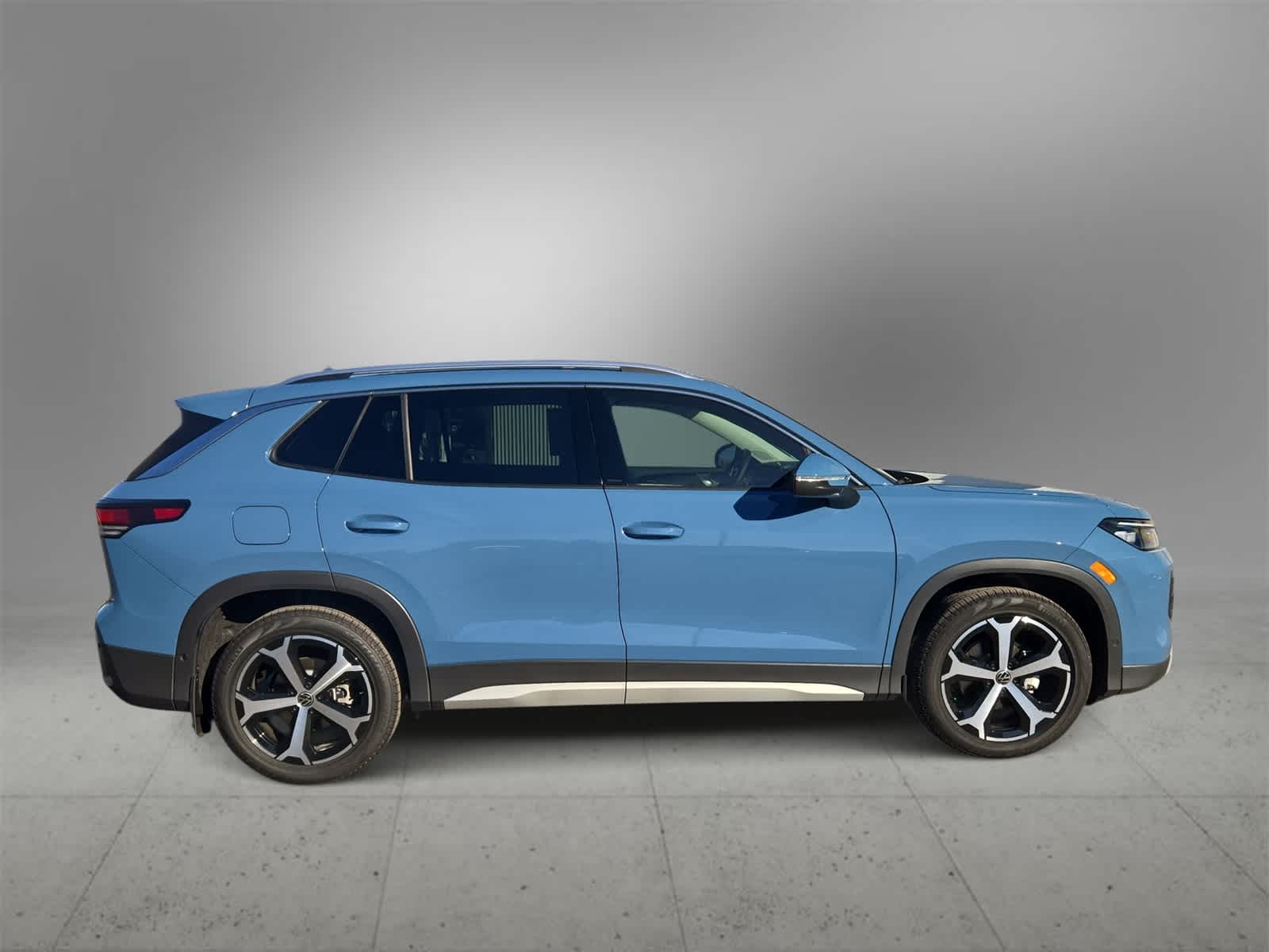 Thumbnail: 2025 Volkswagen Tiguan - 9