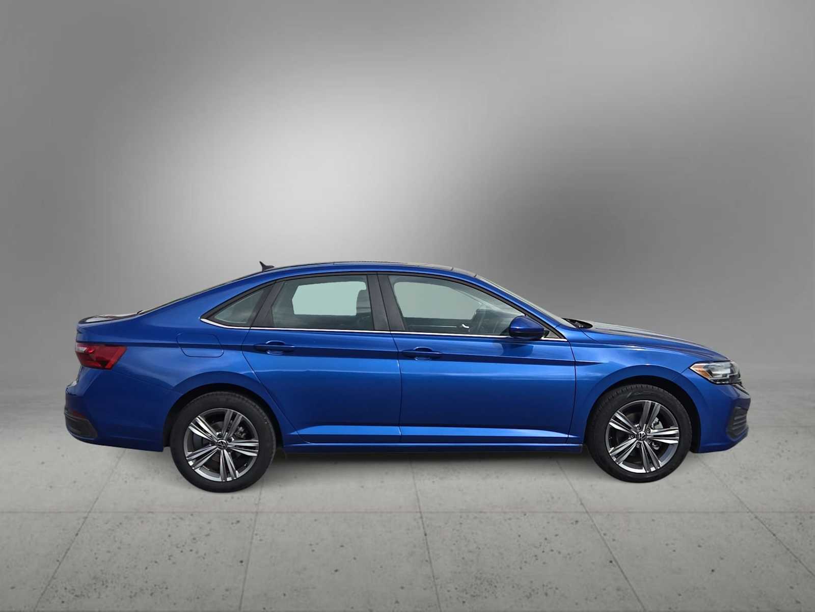 Thumbnail: 2022 Volkswagen Jetta - 9