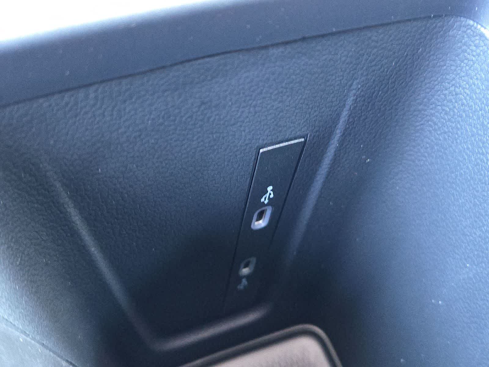 Thumbnail: 2025 Volkswagen Tiguan - 30