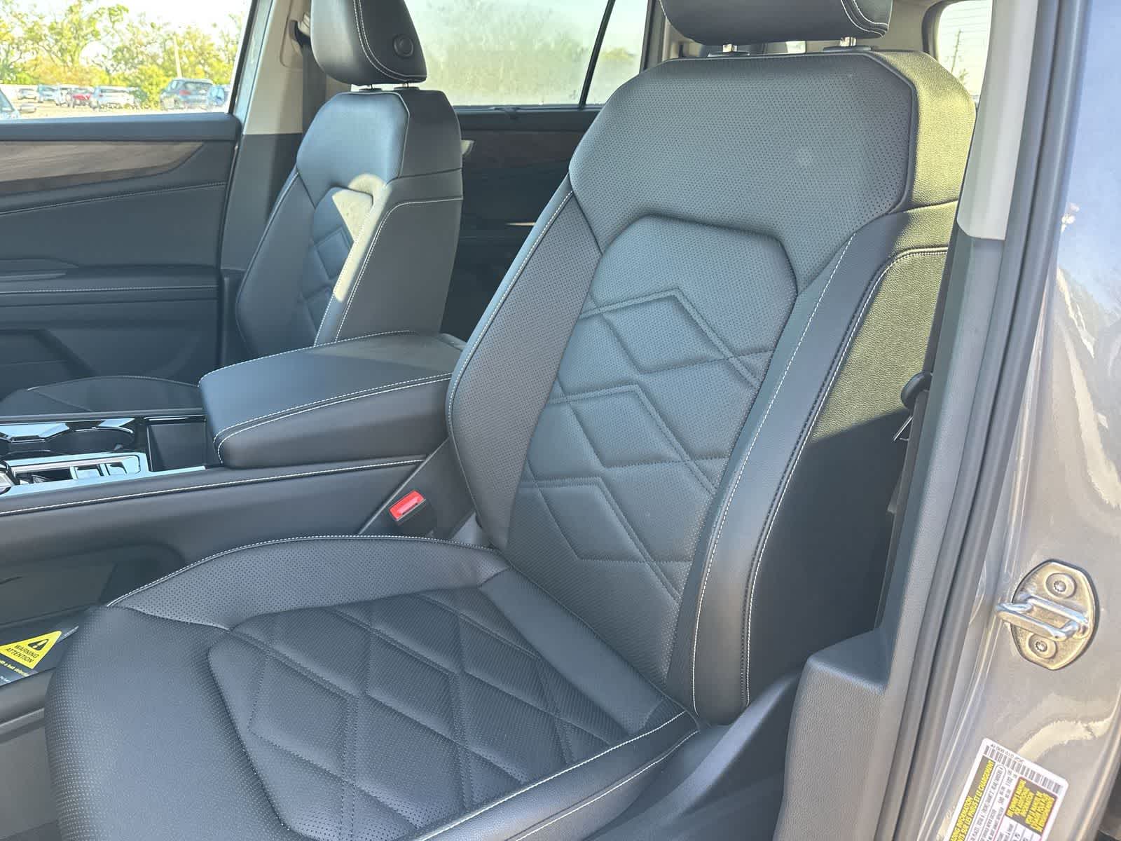 Thumbnail: 2026 Volkswagen Atlas - 16