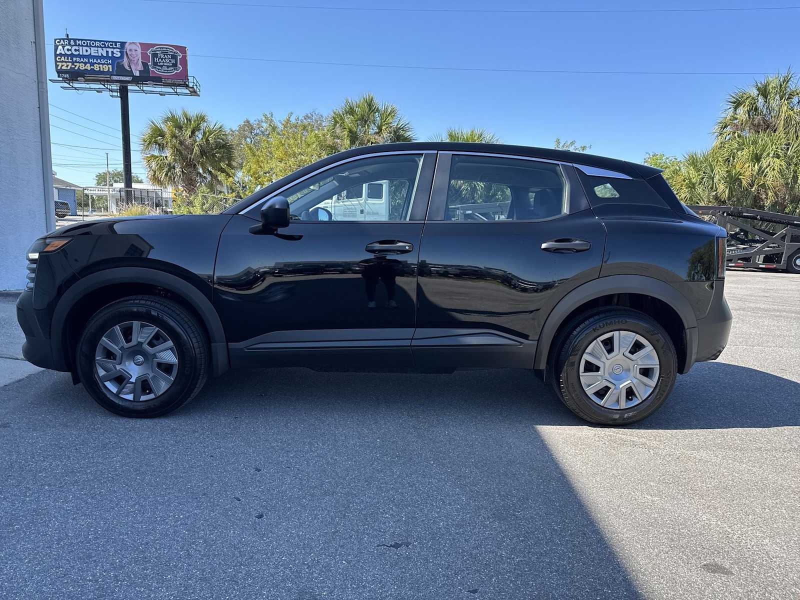 Thumbnail: 2025 Nissan Kicks - 3