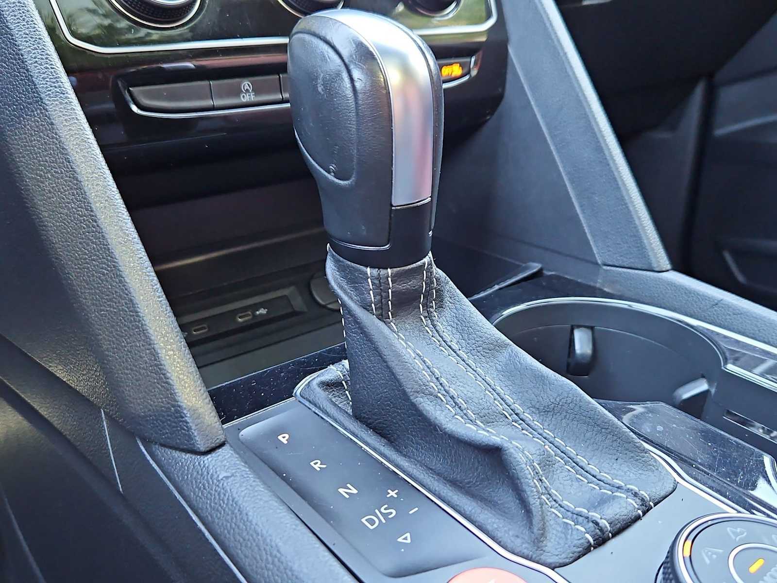 Thumbnail: 2021 Volkswagen Atlas - 34