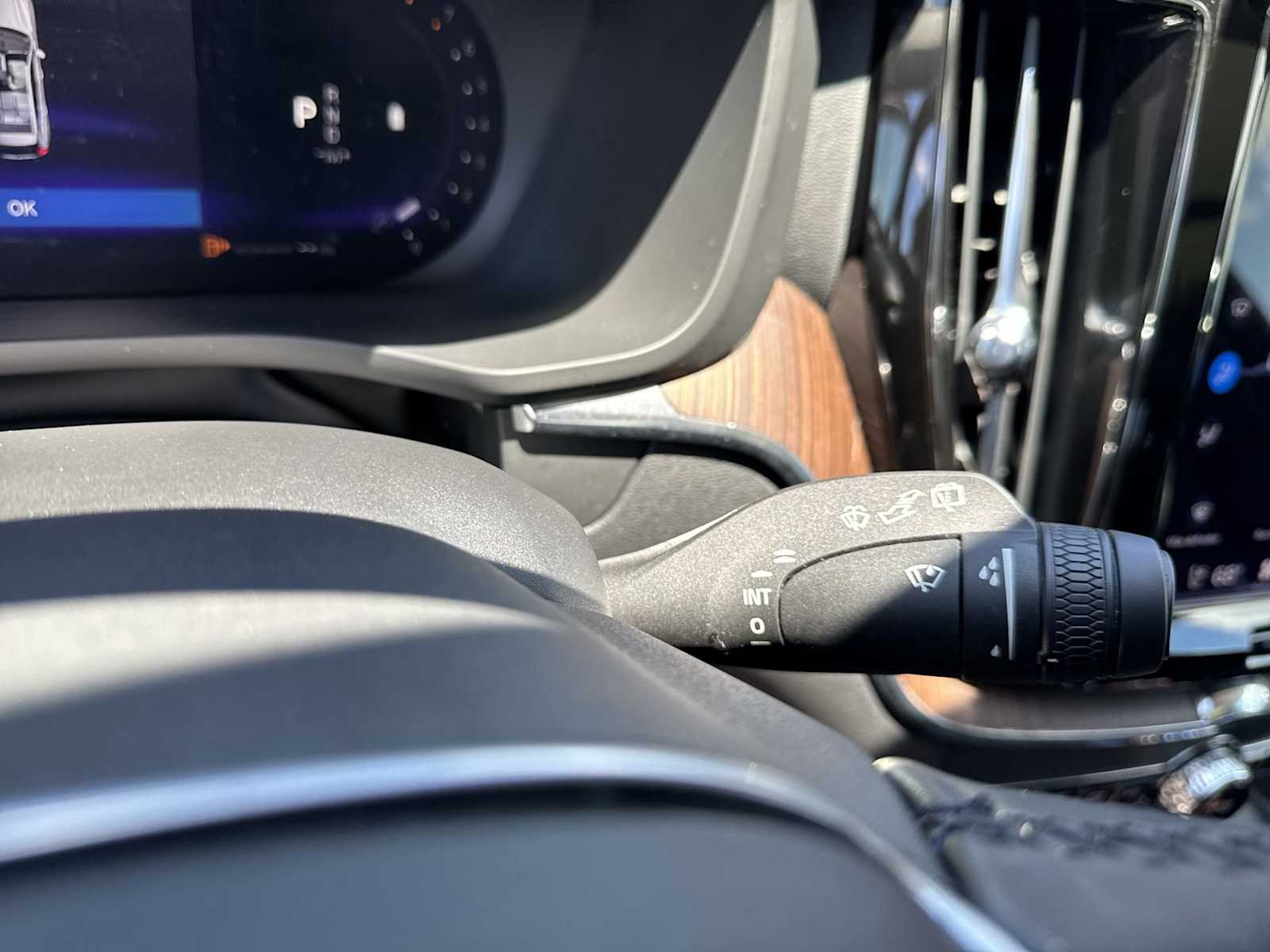 Thumbnail: 2022 Volvo XC60 - 31